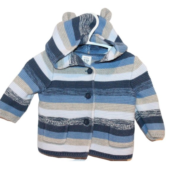 2/$20 🏷 Gap Knit Hoodie Sweater Button Closure Size 0-3m - Picture 1 of 3